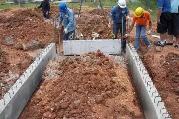 Basic prefabricated components of prefabricated concrete structures (10)